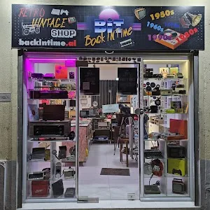 Backintime vintage shop entrance